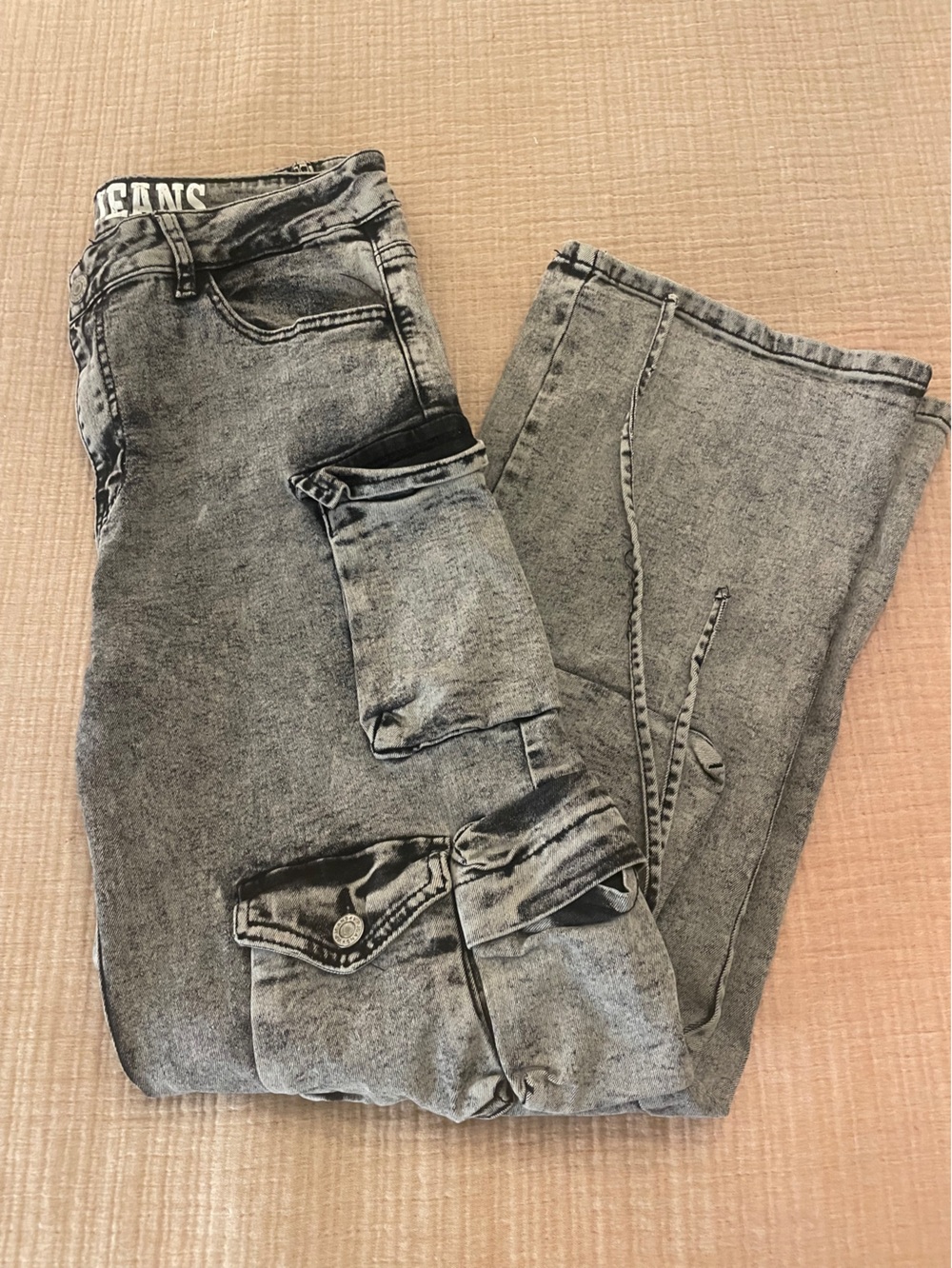 V.I.P. Jeans Black Acid Wash High Waisted‎ Flare Leg Cargo Jeans Size 13 31 - Picture 9 of 11